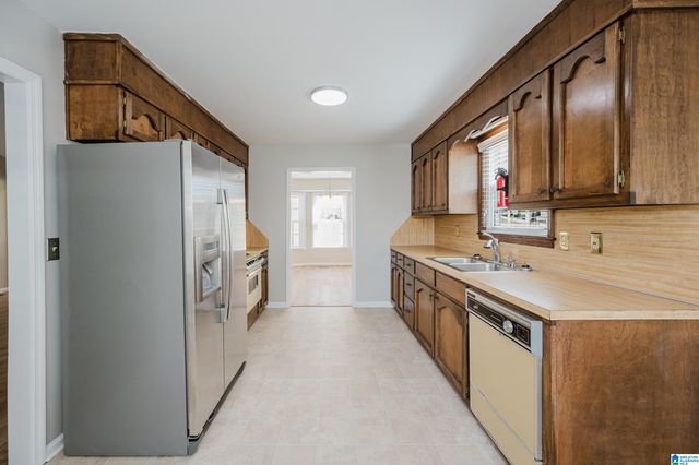 5621 DOUBLE TREE CIRCLE, Birmingham, AL 35242