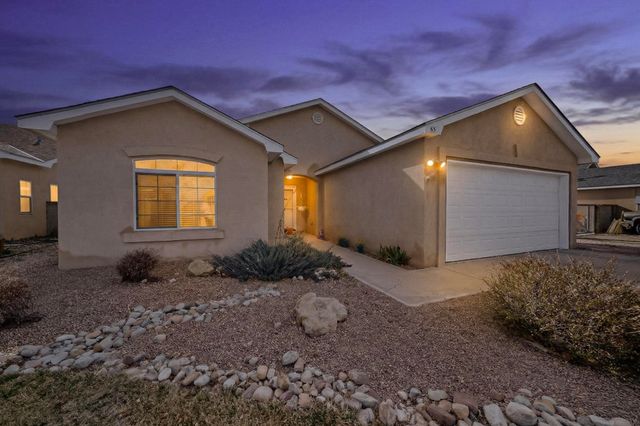 65 Rosa Avenue SW, Los Lunas, NM 87031