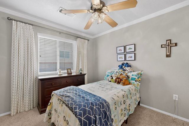 65 Rosa Avenue SW, Los Lunas, NM 87031