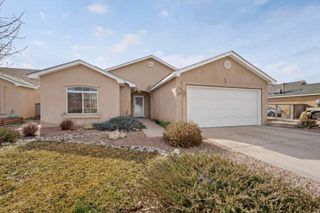 65 Rosa Avenue SW, Los Lunas, NM 87031