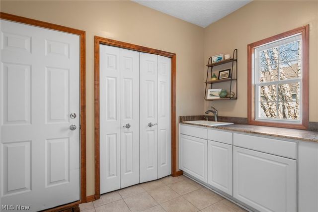 4863 Deer Run Drive, Lorain, OH 44053