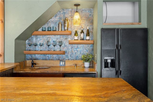 4863 Deer Run Drive, Lorain, OH 44053