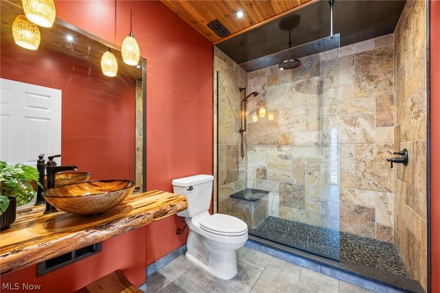 4863 Deer Run Drive, Lorain, OH 44053