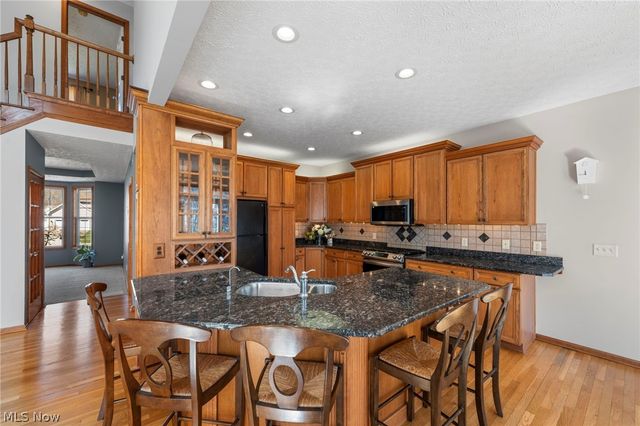 4863 Deer Run Drive, Lorain, OH 44053