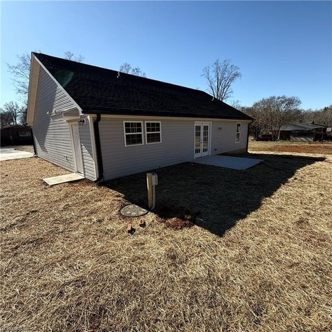 154 Abbotts Avenue, Lexington, NC 27292