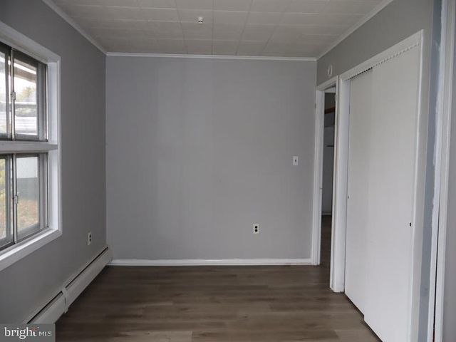 29 TALL PINE LN, Levittown, PA 19054