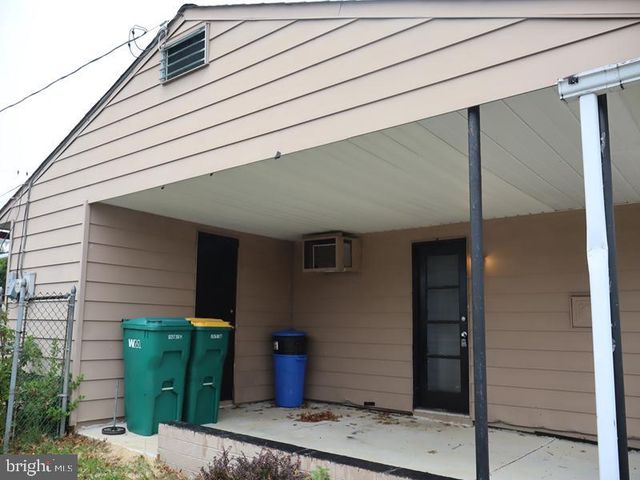29 TALL PINE LN, Levittown, PA 19054