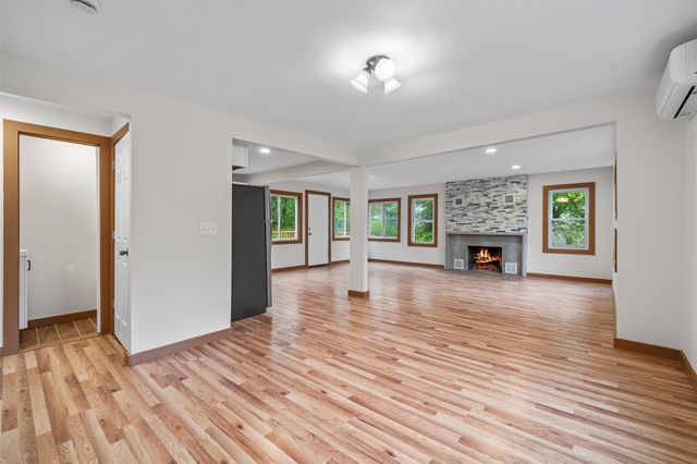 15 Riley Road, New Windsor, NY 12553