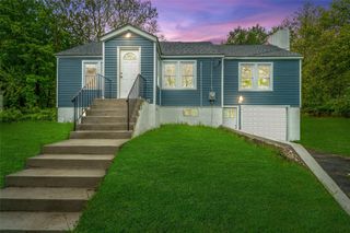 15 Riley Road, New Windsor, NY 12553