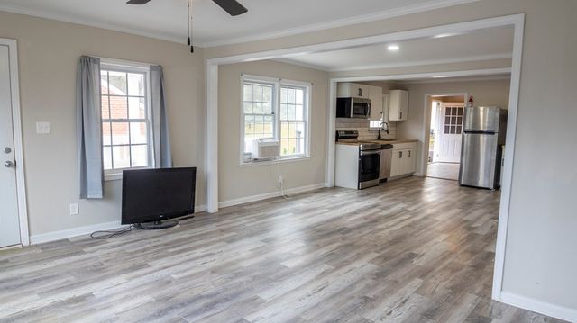 2541 Jewel Street, East Point, GA 30344