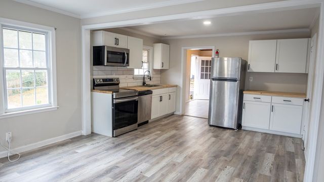 2541 Jewel Street, East Point, GA 30344