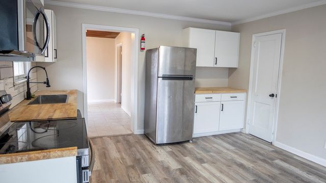 2541 Jewel Street, East Point, GA 30344