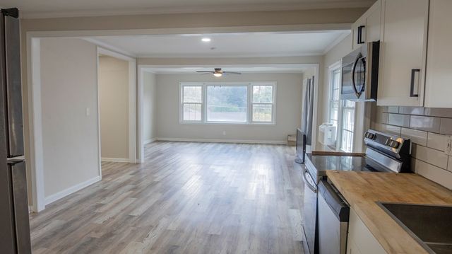 2541 Jewel Street, East Point, GA 30344