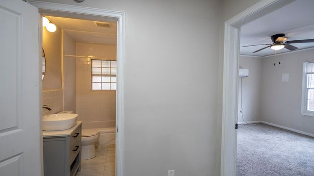 2541 Jewel Street, East Point, GA 30344