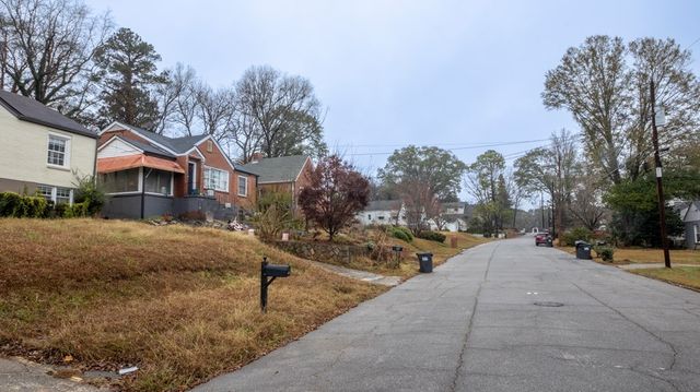 2541 Jewel Street, East Point, GA 30344