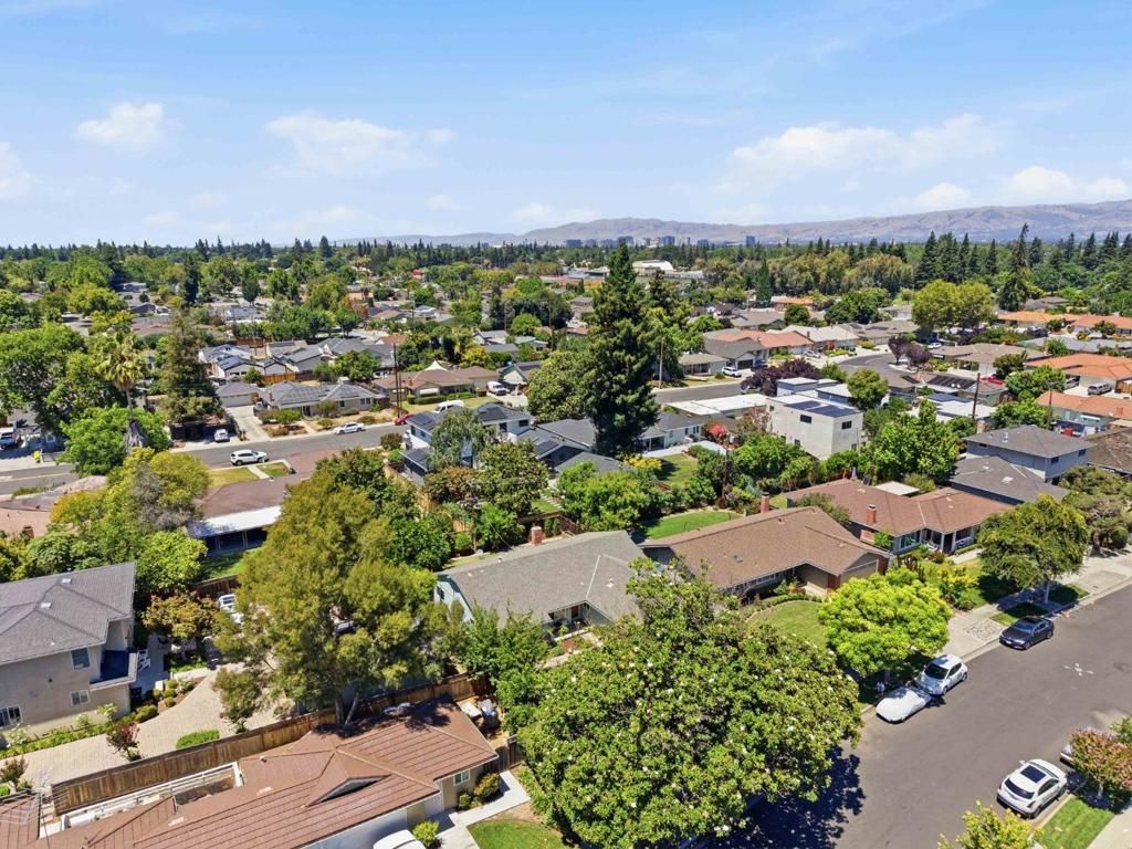 Image 33 of property listing at 1539 Jenvey Avenue, San Jose, CA 95125