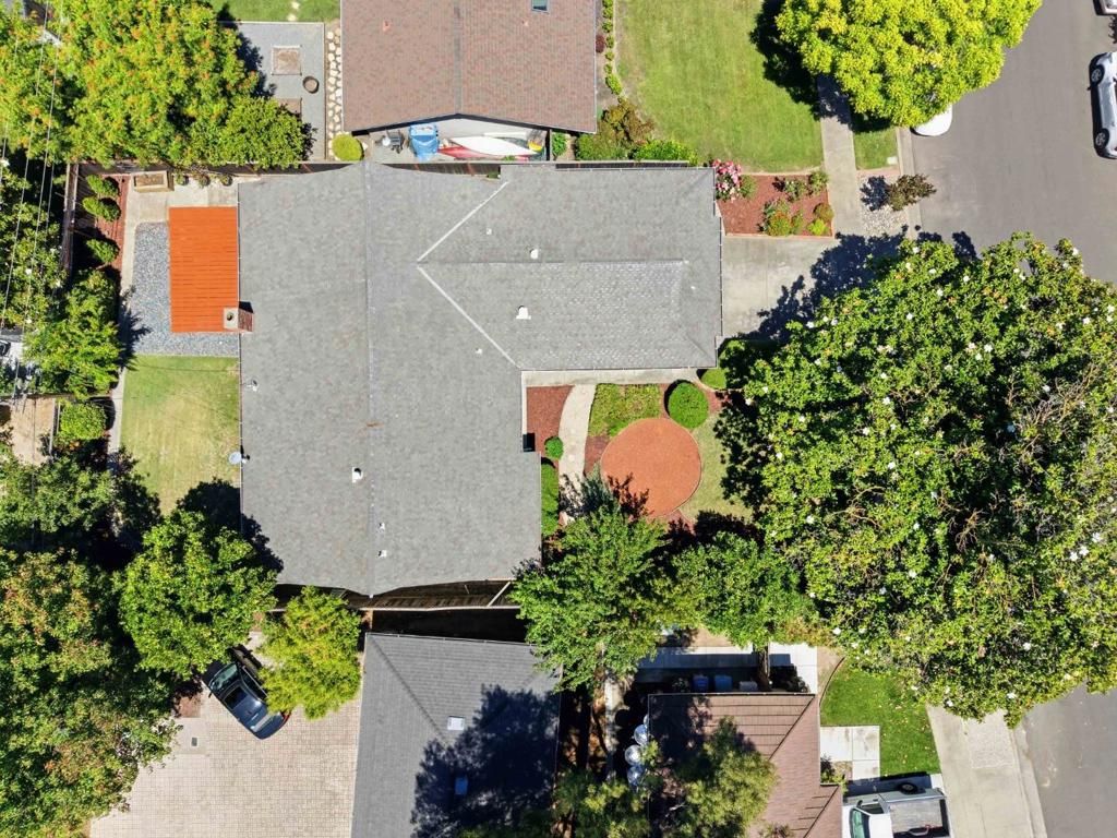 Image 34 of property listing at 1539 Jenvey Avenue, San Jose, CA 95125