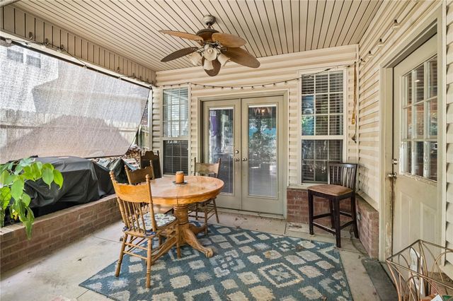 780 E Bryan Lane, Fayetteville, AR 72701