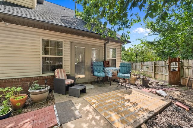 780 E Bryan Lane, Fayetteville, AR 72701