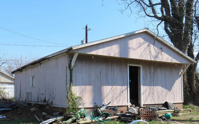 1826 S Bosse Avenue, Evansville, IN 47712