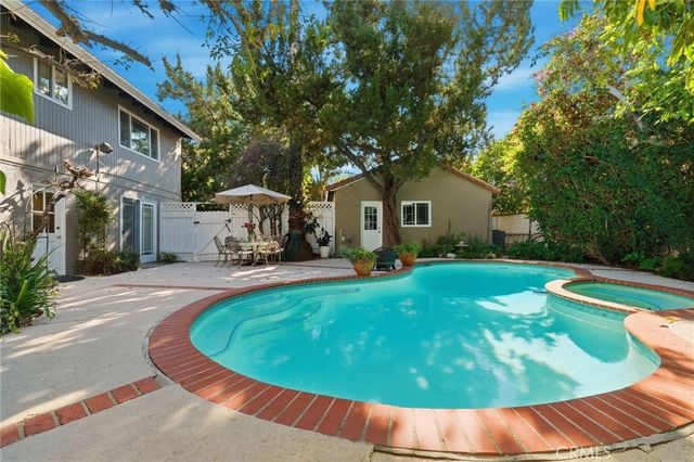 4963 Haskell, Encino, CA 91436
