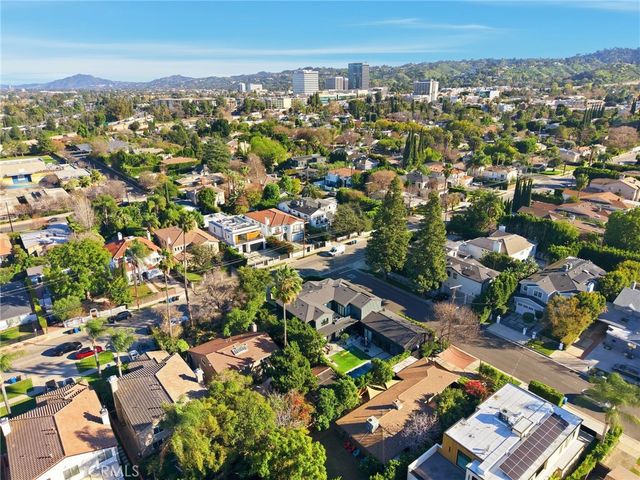 4963 Haskell, Encino, CA 91436