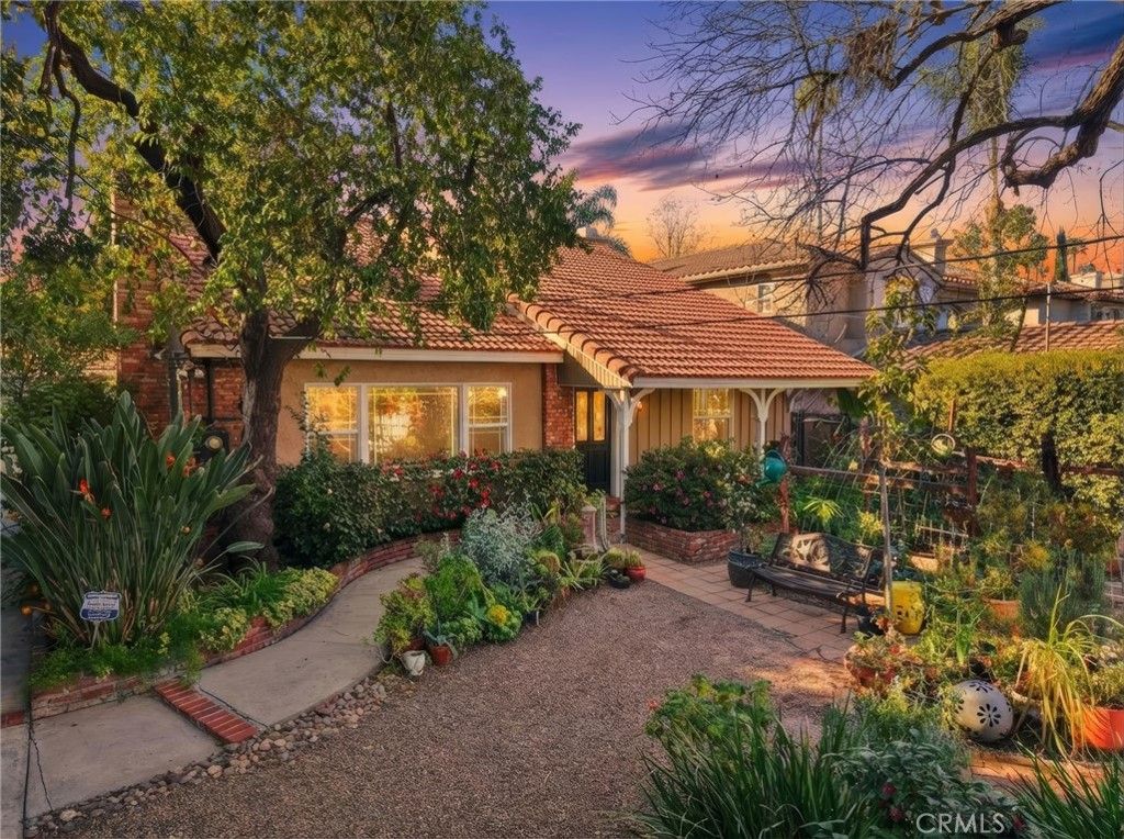 4963 Haskell, Encino, CA 91436