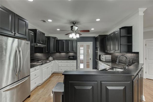 2727 Bearcreek Place, Buford, GA 30519