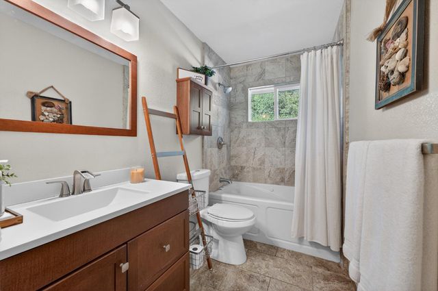 12631 Eckard Way, Auburn, CA 95603