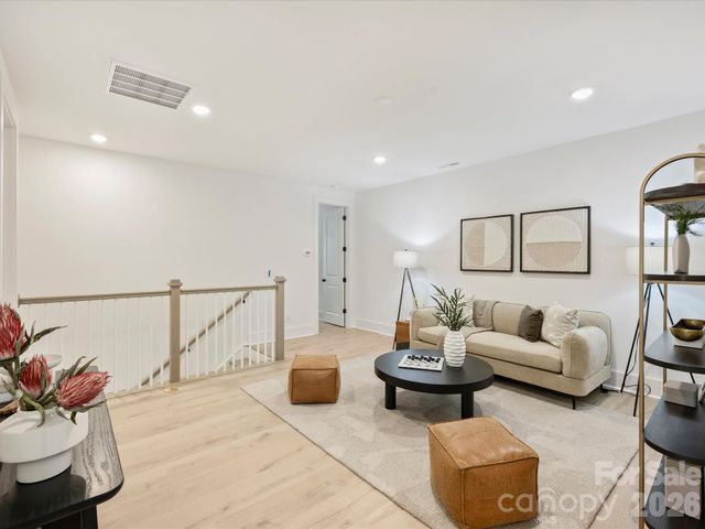 1129 E 35th Street, Charlotte, NC 28205