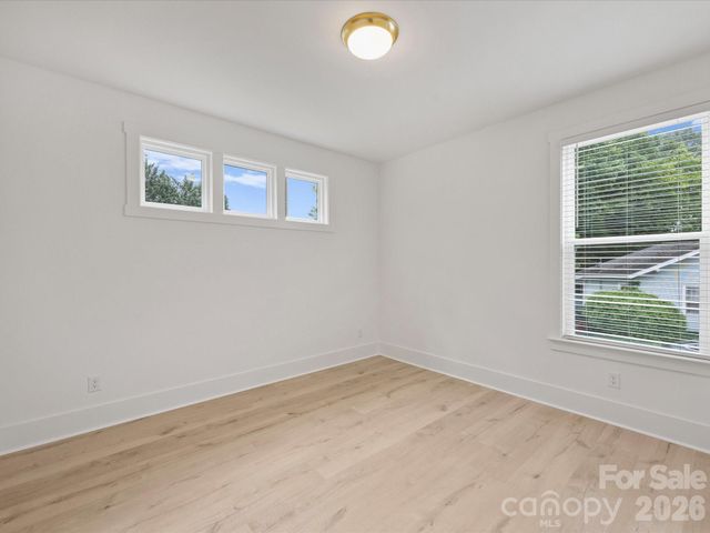 1129 E 35th Street, Charlotte, NC 28205