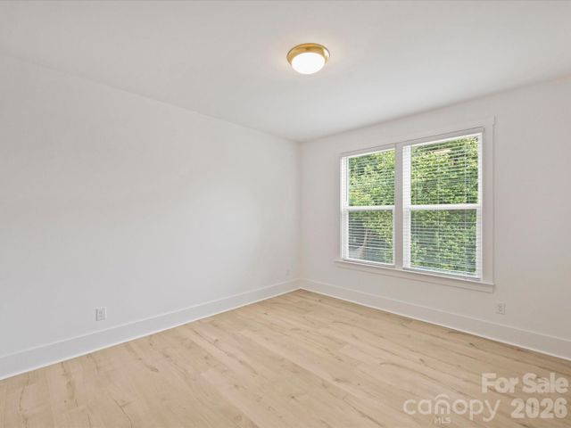1129 E 35th Street, Charlotte, NC 28205