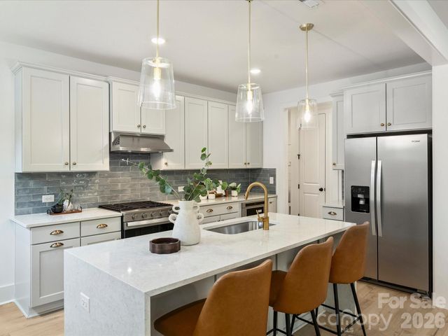 1129 E 35th Street, Charlotte, NC 28205