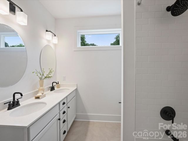 1129 E 35th Street, Charlotte, NC 28205