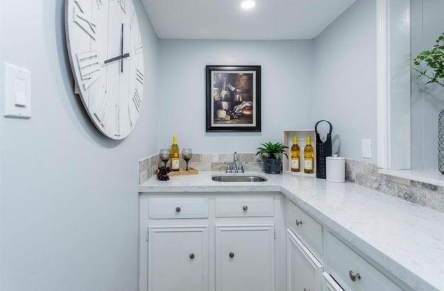 15614 Pebble Bend Drive, Houston, TX 77068