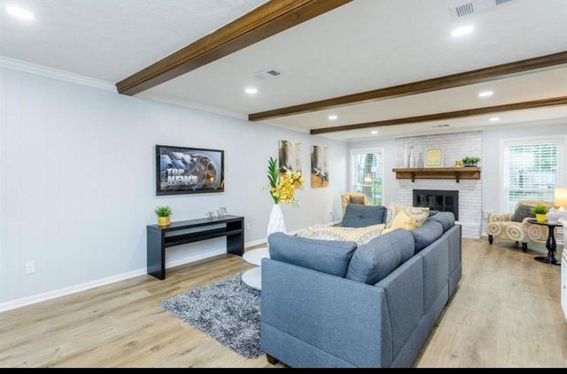 15614 Pebble Bend Drive, Houston, TX 77068