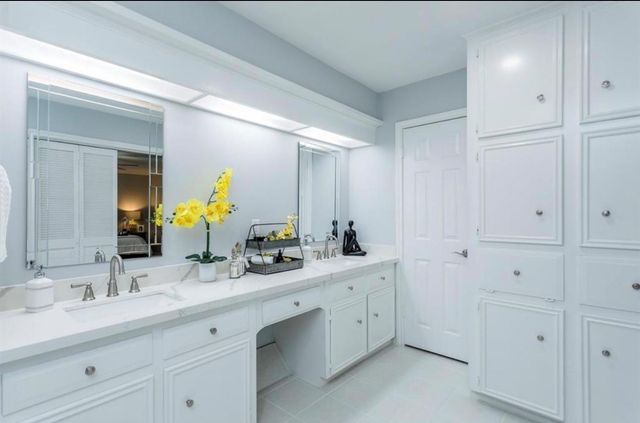 15614 Pebble Bend Drive, Houston, TX 77068