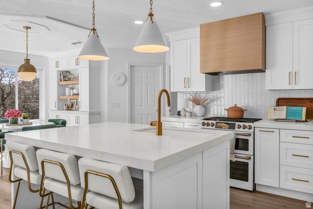 882 E WINDSOR LN, Kaysville, UT 84037