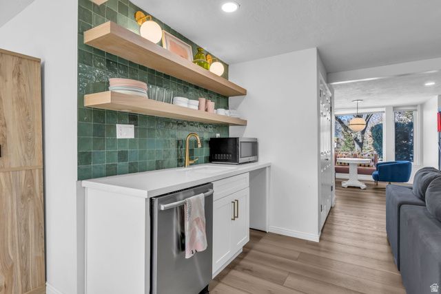 882 E WINDSOR LN, Kaysville, UT 84037