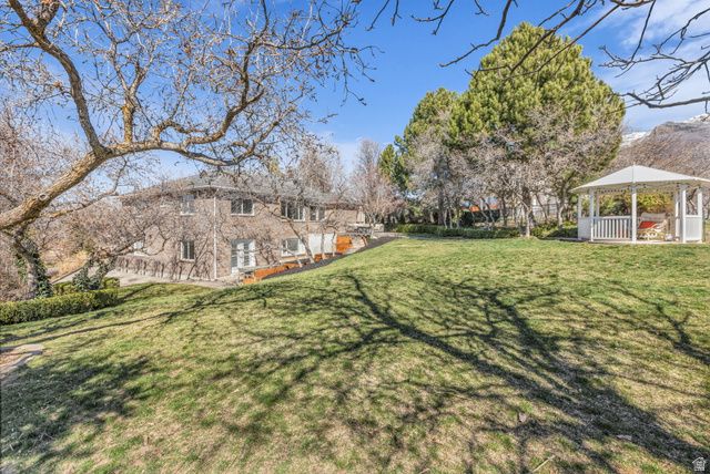 882 E WINDSOR LN, Kaysville, UT 84037