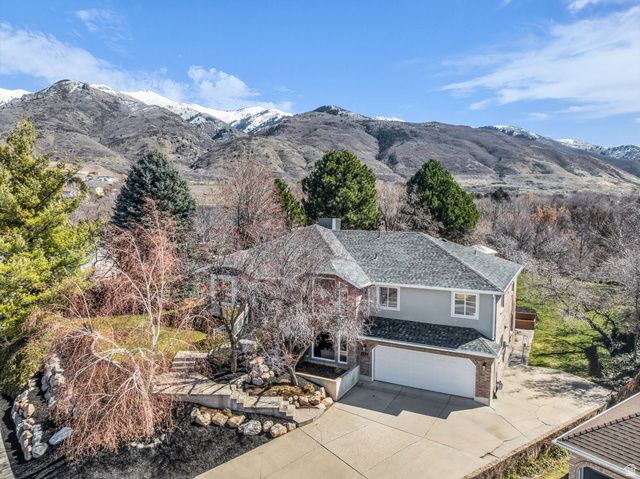 882 E WINDSOR LN, Kaysville, UT 84037