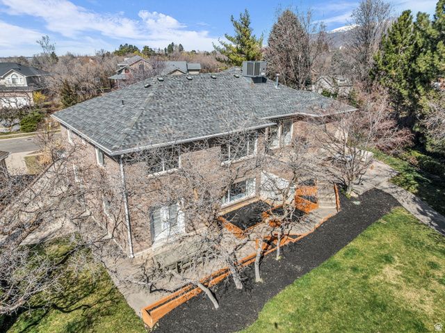 882 E WINDSOR LN, Kaysville, UT 84037