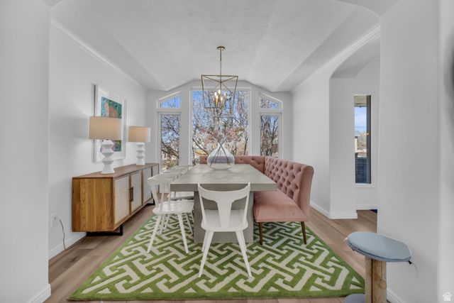 882 E WINDSOR LN, Kaysville, UT 84037