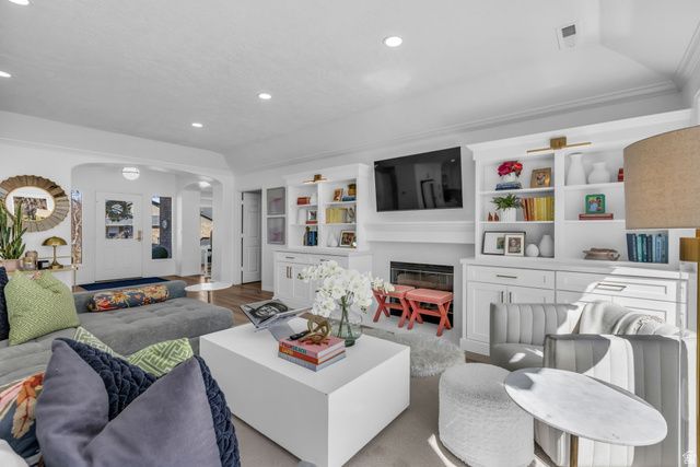 882 E WINDSOR LN, Kaysville, UT 84037