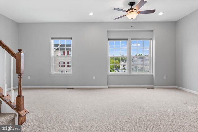 4 TUXFORD LN, Coatesville, PA 19320