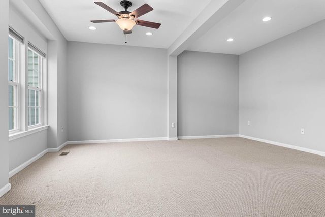 4 TUXFORD LN, Coatesville, PA 19320