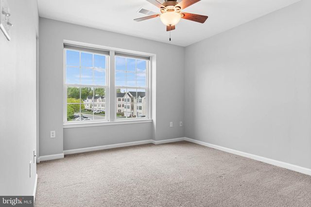 4 TUXFORD LN, Coatesville, PA 19320