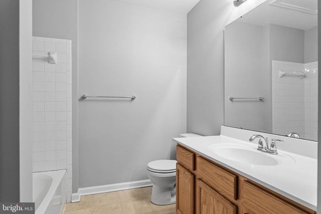 4 TUXFORD LN, Coatesville, PA 19320