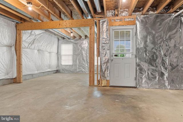 4 TUXFORD LN, Coatesville, PA 19320