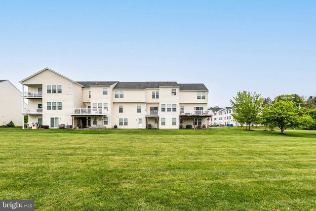4 TUXFORD LN, Coatesville, PA 19320